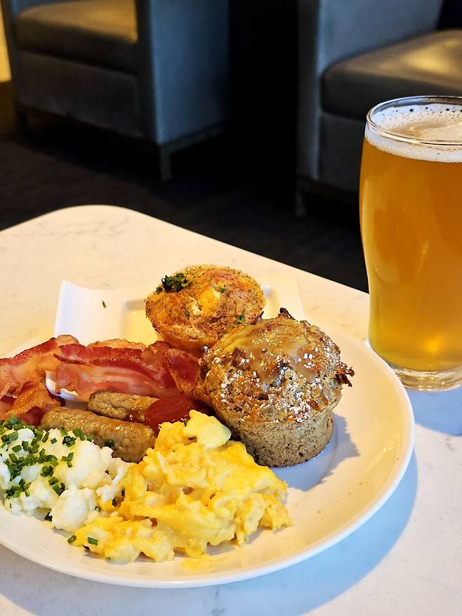 20241025_091811.jpg (스압) ANA(전일본공수) 비지니스석 "더 룸" 리뷰 ㄷㄷㄷ.jpg