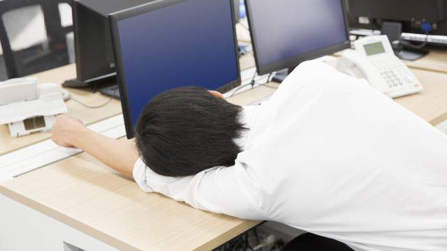 몸에 힘이 없는 것이 질환의 신호일 수 있다 | 출처: 게티이미지뱅크