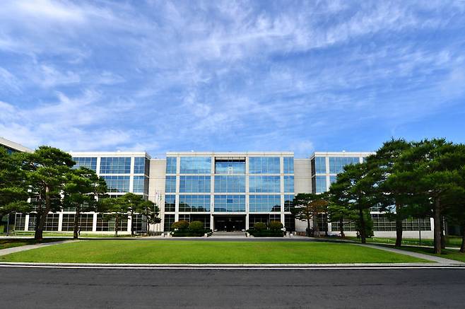 [서울=뉴시스] LG에너지솔루션 대전기술연구원 전경. (사진=LG에너지솔루션) 2025.1.9. photo@newsis.com *재판매 및 DB 금지