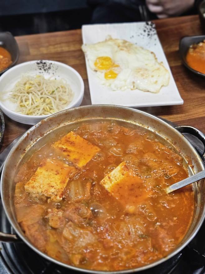 20250114_142016.jpg 김치찌개+제육볶음 세트메뉴