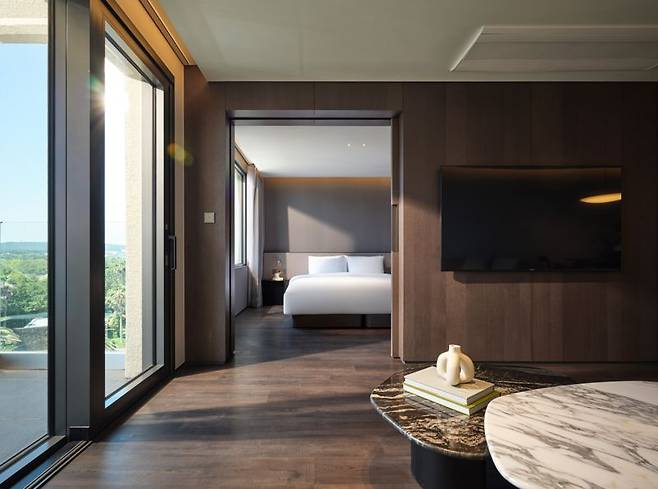 해비치 호텔앤드리조트 제주 주니어 스위트 객실 전경.