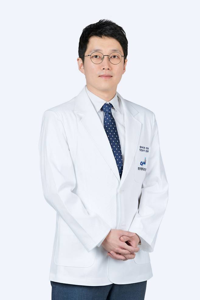 이번 연구를 주도한 윤동욱 심장혈관흉부외과 교수. /사진=중앙대병원