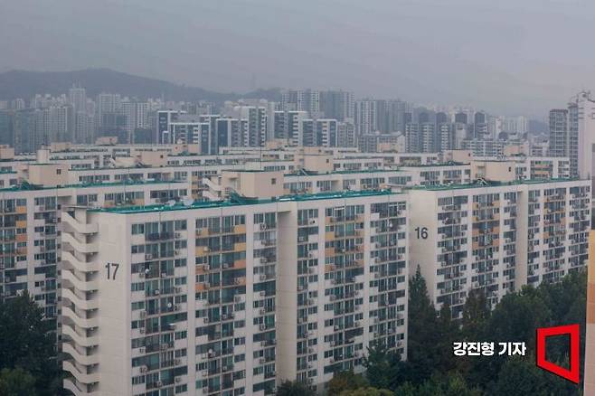 15일 서울 마포구 성산동 성산시영아파트. 성산시영아파트는 1986년 준공된 최고 14층, 33개동, 3710가구의 단지다. 사진=강진형 기자aymsdream@