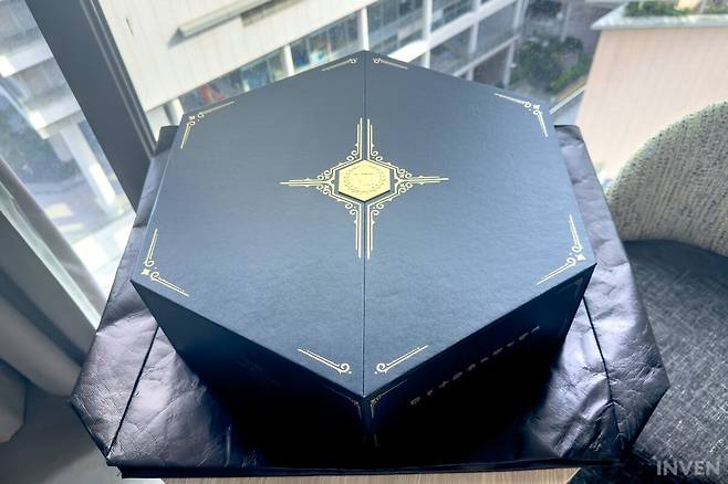 ▲ 박스부터 문명 시리즈의 핵심이 된 헥사곤 형태로 만들어졌습니다