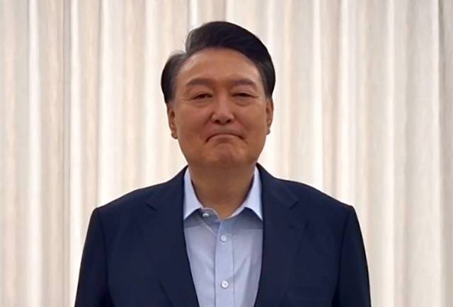 ▲윤석열 대통령이 15일 공수처 출석 관련 대국민 담화를 하고 있다. ⓒ연합뉴스