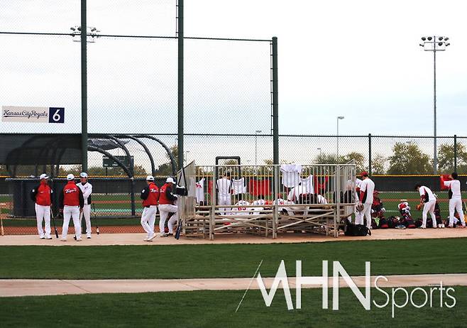 (KIA가 과거 주로 이용했던 애리조나주 캔자스시티 구단의 스프링캠프 시설)