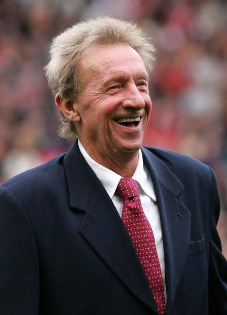 작고한 맨유 전설 데니스 로. 맨유 홈페이지 캡처