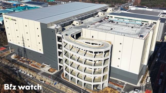 CJ올리브영 '경산 물류센터' 외관./사진=CJ올리브영 제공