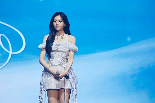 엄지. 사진  | 쏘스뮤직