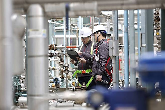 [서울=뉴시스] 금호석유화학그룹의 공장 모습. (사진=금호석유화학) 2024.12.13. photo@newsis.com *재판매 및 DB 금지