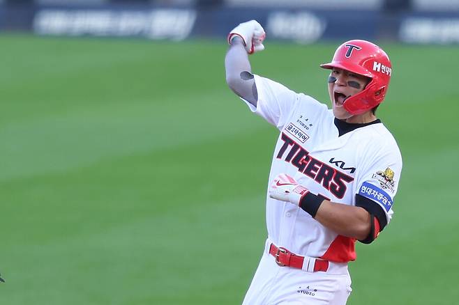 ▲ 김도영의 이번 5억 원 계약은 팀 내 역대 최고 인상률(종전 2015년 양현종 1억2000만 원→4억 원, 2024년 최지민 3000만 원→1억 원, 이상 233.3%)이다. ⓒKIA타이거즈