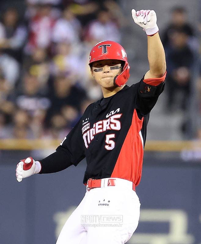 ▲ 단번에 4년 차 최고 연봉 기록을 써내려간 김도영은 최근의 활약을 이어 간다면 연차별 최고 연봉 기록을 모조리 경신할 가능성도 제기된다. ⓒ곽혜미 기자