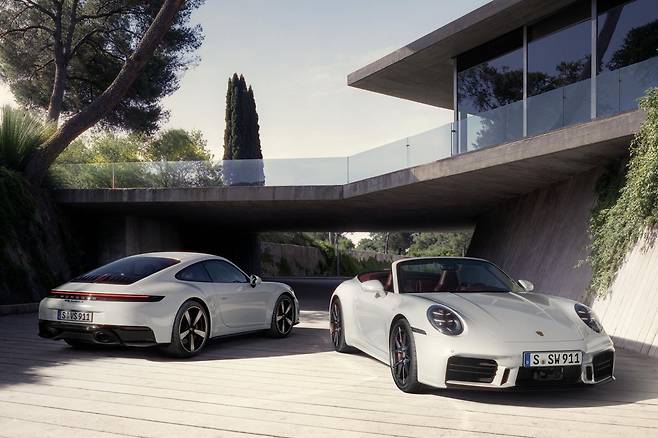 포르쉐 신형 911 카레라 S