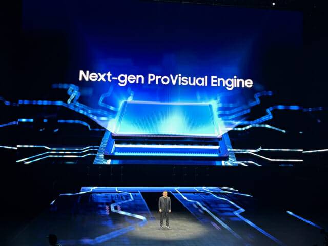 삼성전자 MX사업부장 노태문 사장이 22일(현지시간) 미국 새너제이에 위치한 SAP센터에서 개최된 '갤럭시 언팩 2025' 행사에서 '갤럭시 S25 시리즈'를 소개하고 있다. (사진=지디넷코리아)