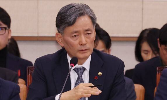 조지호 경찰청장이 지난해 12월9일 오후 서울 여의도 국회에서 열린 법제사법위원회 전체회의에서 발언하고 있다. 신소영 기자 viator@hani.co.kr