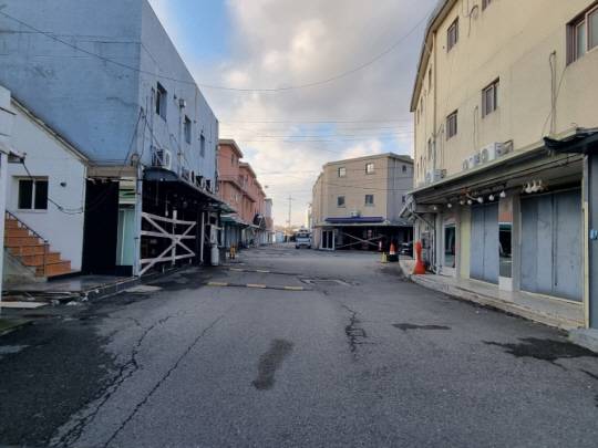 - 파주시는 지난해에 이어 올해도 중단 없이 행정대집행을 지속적으로 추진해 성매매집결지 완전 폐쇄 목표를 달성할 계획이다. 파주시 제공