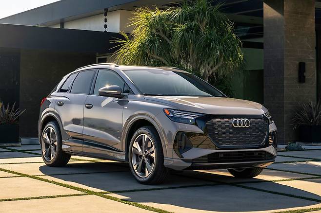 아우디 Q4 e 트론