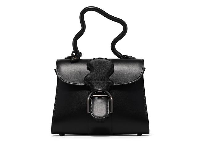 왜곡된 손잡이가 시선을 끄는 브리앙 미니 웨이비 백. 초현실주의에서 영향 받았다. 사진 델보