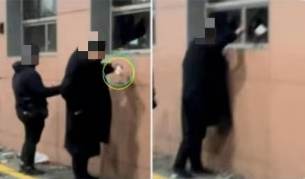 서울서부지법에 난입, 방화까지 시도한 남성이 2006년생 극우 성향의 개신교인인 것으로 알려졌다. 사진은 투블럭남으로 불리는 A씨가 종이에 불을 붙인 후 서부지법 내부에 던지고 있는 모습. /사진=온라인 커뮤니티 캡처