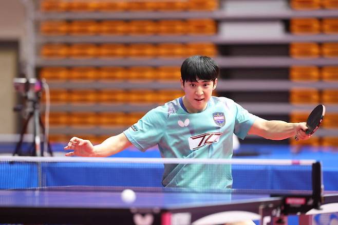 24일 충북 제천체육관에서 탁구 국가대표 최종선발전 남자부 경기를 치르고 있는 박강현. 2025.01.24. (사진=대한탁구협회 제공) *재판매 및 DB 금지
