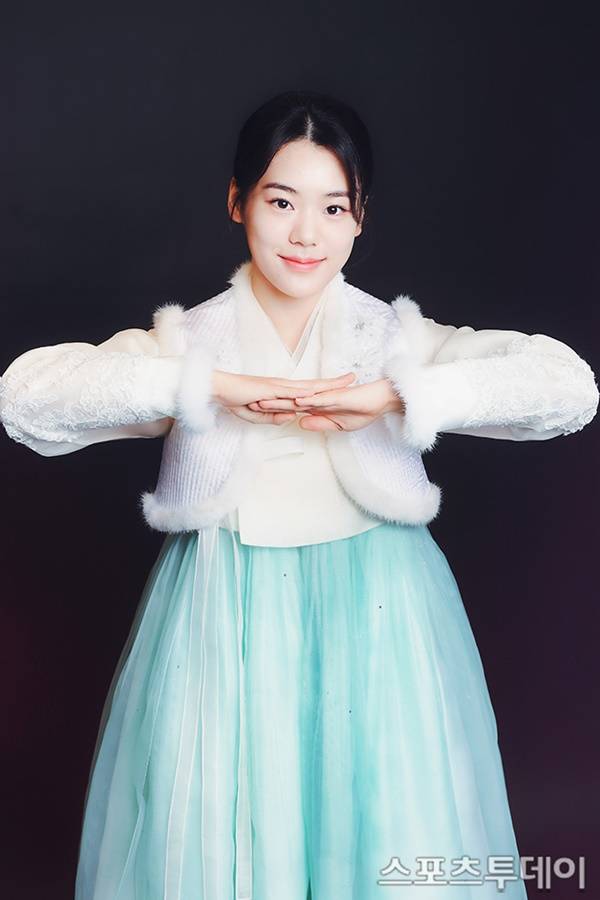 파묘 스위트홈 김지안 한복 인터뷰 / 사진=DB