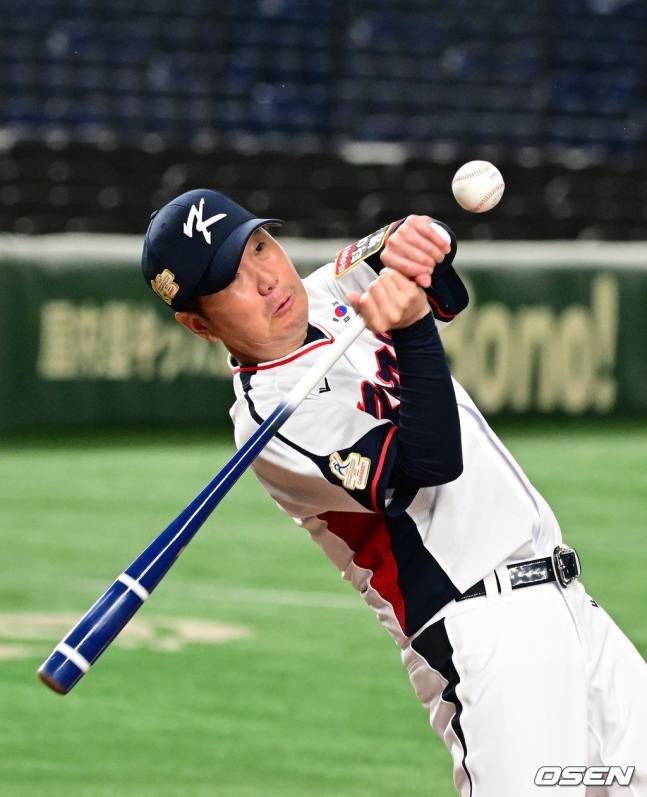 대표팀 코치 시절의 류지현 감독.