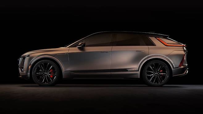 2025 캐딜락 리릭V