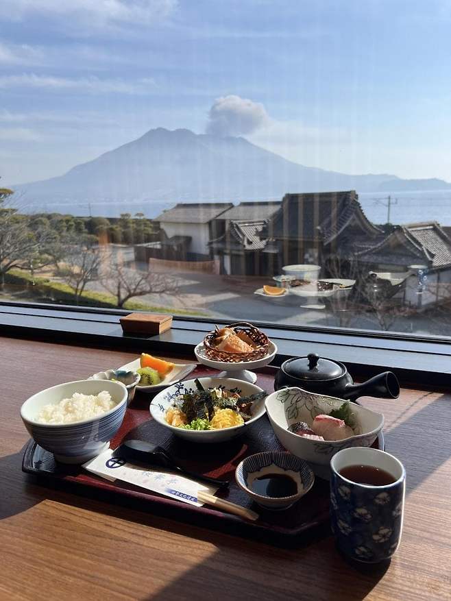 0490f719b1806bf420b5c6b236ef203e8a0bacd8f062871c30