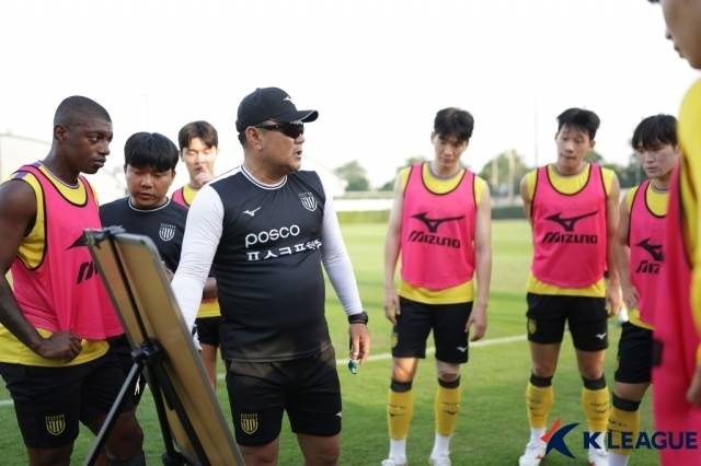 김현석 감독./프로축구연맹