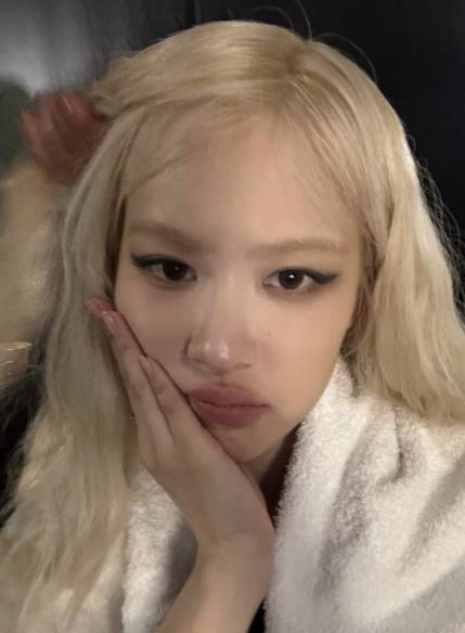 로제 소셜 계정 캡처