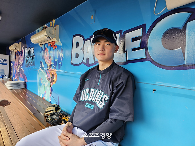 NC 김주원이 25일 창원NC파크에서 취재진과 인터뷰하고 있다.