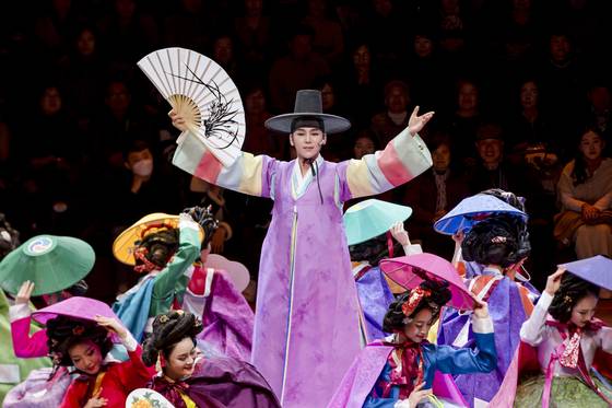 국립극장에서 공연하는 ‘마당놀이 모듬전’의 한 장면. [사진 국립극장]