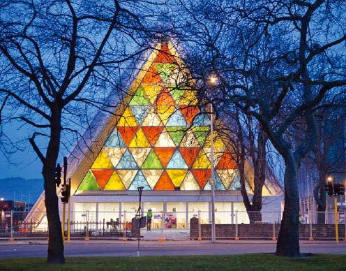 뉴질랜드 크라이스트처치에 세운 ‘종이 성당’ 전경.