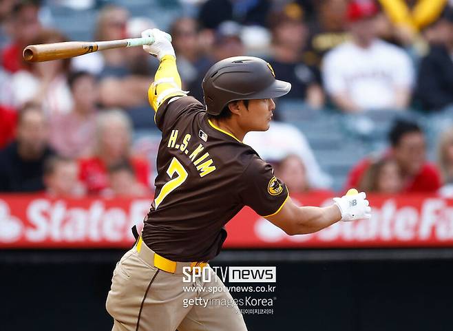 ▲ 탬파베이와 2년 보장 2900만 달러에 계약하며 새로운 둥지를 찾은 김하성.