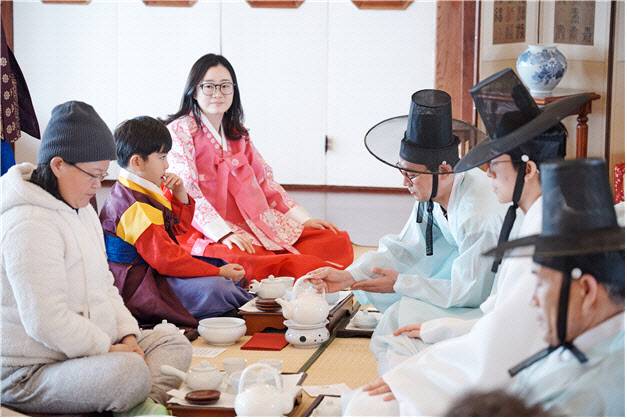 청와대 설맞이 다례체험‘차향풍요’행사 이미지(사진=청와대재단 제공).