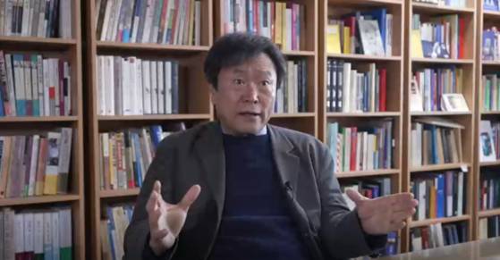 지난 24일 김누리 중앙대학교 독어독문학과 교수 인터뷰 모습