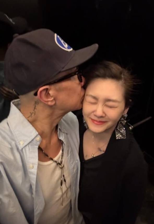 소셜 미디어 캡처