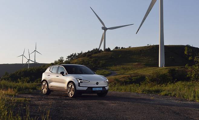 볼보 순수 전기 SUV EX30. 볼보자동차코리아 제공
