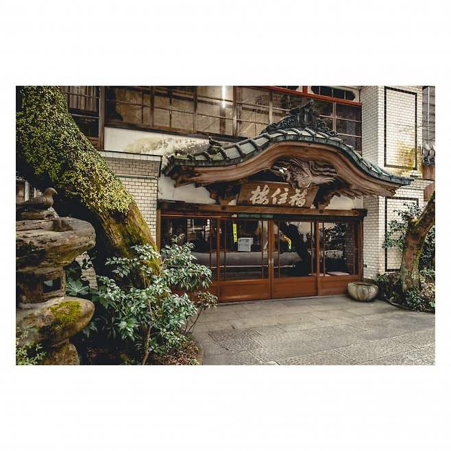 09e8f573c6f01cff23eaf093449c706b48b963486a151b106ca93ba80e47089fbec26366530dff482210d60fcbbc25cd8f611f633e