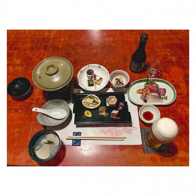 0e9bf405bc846e8323ec80e6459c7064ccd1ebd34f106992591ab1b380faa945a34bb9c2e4ade7de7b35b543246cad2cefe51fd088