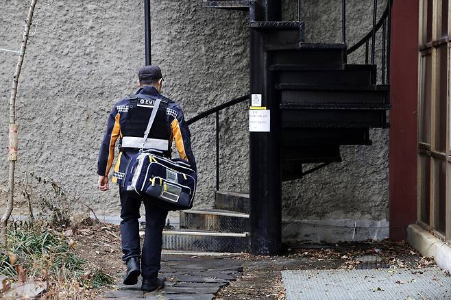 ‘당신이 더 귀하다’를 낸 백경(필명) 소방관은 동료 소방관들에게 감사의 말을 전하고 싶다고 했다. 김명진 기자 littleprince@hani.co.kr