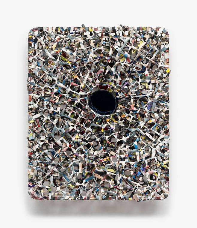 신성희, 자화상, 2002, 오브제, 캔버스에 아크릴릭, 54 x 43.5 x 10 cm  *재판매 및 DB 금지