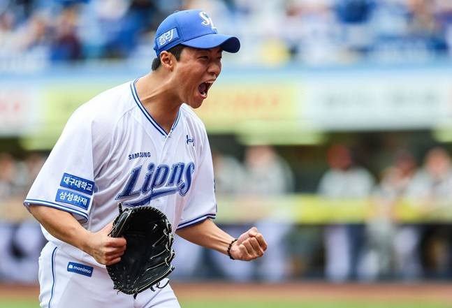 LG와 2024 KBO 플레이오프 1차전에서 오스틴 딘을 삼진으로 돌려세운 뒤 포효하는 김무신. /사진=삼성 라이온즈 제공