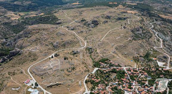 히타이트의 수도 하투샤 유적 전경.