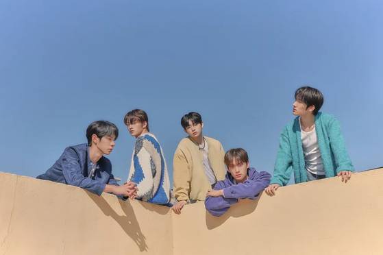 Boy band TIOT [REDSTART ENM]