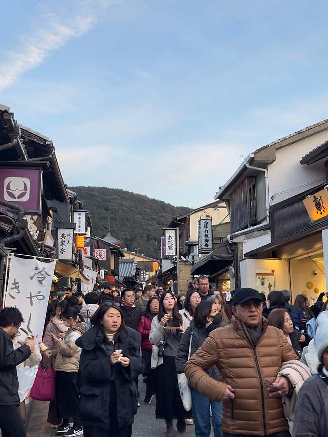 7599f170b4851d87239c8691459c701cdaad964ef143773a5e08a6839176e22cbbb6e21f83c0d45f4feda1b9201c23070f0860ad02