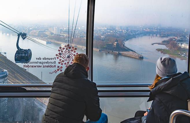 '도이치 에크'가 보이는 코블렌츠 케이블카 [사진/성연재 기자]