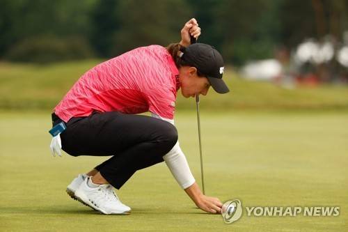 LPGA 투어에서 느림보로 악명 높은 카롤로타 시간다. [AFP/게티이미지=연합뉴스]