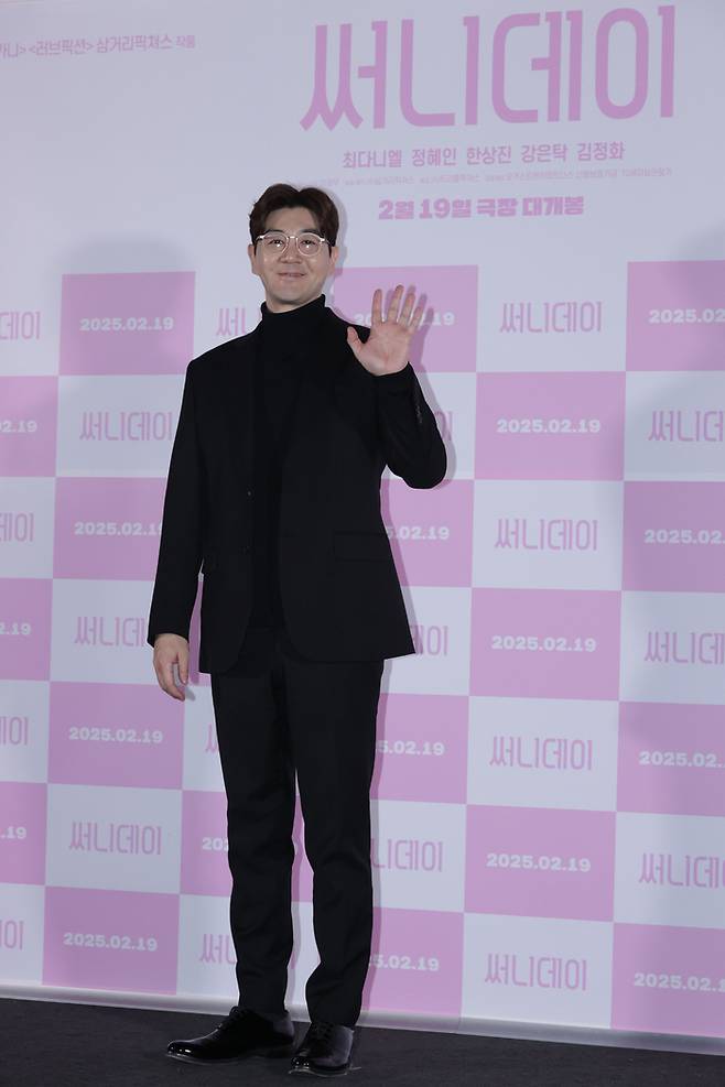 배우 한상진이 7일 서울 용산구 CGV용산아이파크몰에서 열린 영화 ‘써니데이’ 언론시사회 및 기자간담회에서 포즈를 취하고 있다.  사진 | 연합뉴스