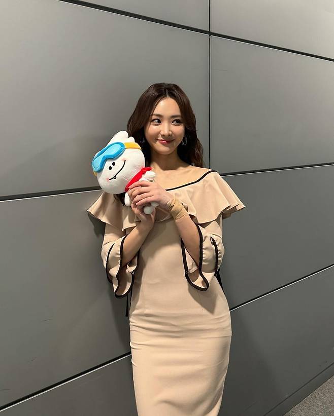 김다영11.jpg 배성재랑 결혼한다는 김다영 아나운서 움짤.GIF (+JPG)